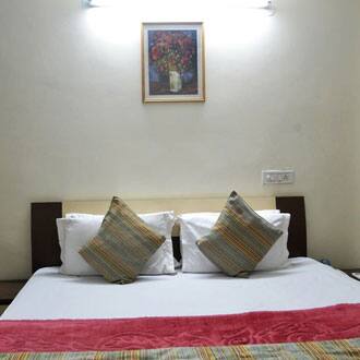 Hotel Corporate Blue, New Delhi 4